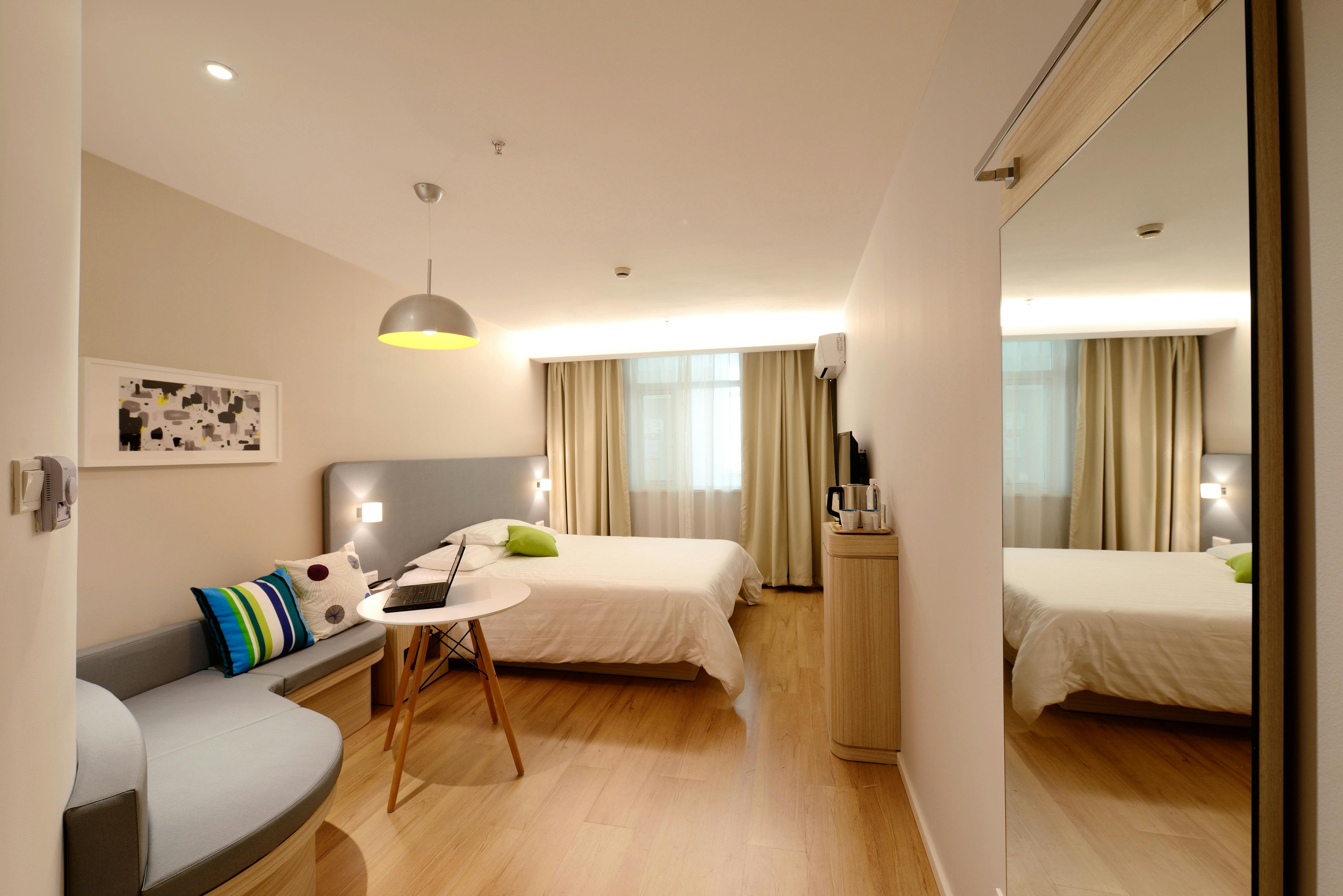 Lexury Room